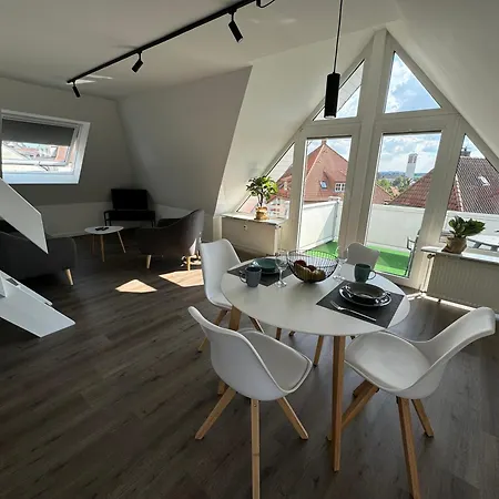 Auszeit - Modern Zentral, Sauna, Balkon, Parkplatz アパート *
