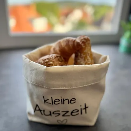 Auszeit - Modern Zentral, Sauna, Balkon, Parkplatz Bad Salzuflen